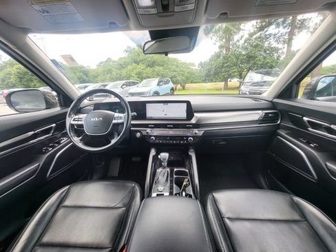 Used 2024 Kia Telluride S w/ S Sunroof Package FWD image 14