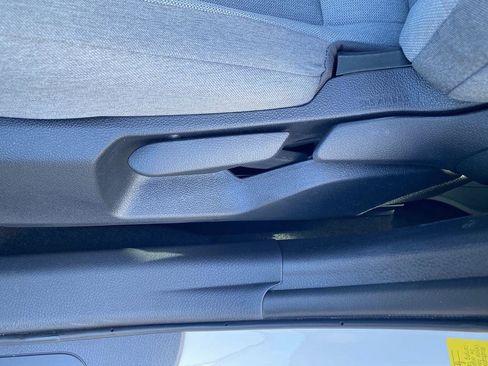 Used 2025 Toyota Camry LE image 12