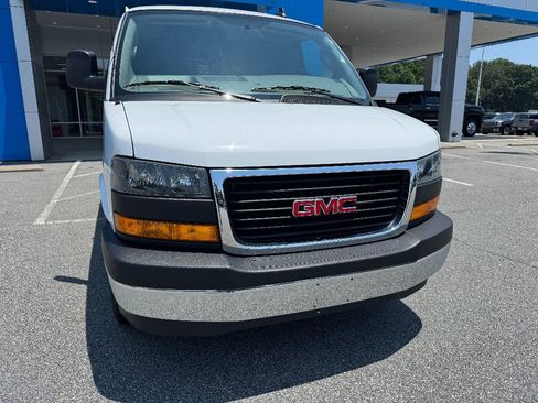 Certified 2022 GMC Savana 2500 w/ Driver Convenience Package image 2