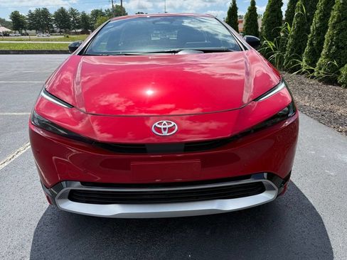 New 2026 Toyota Prius Plug-In Hybrid FWD image 7