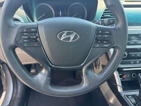 Used 2016 Hyundai Sonata SE image 8