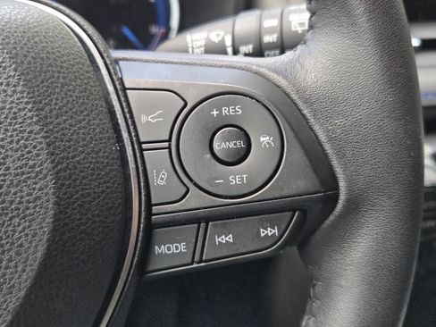 Used 2022 Toyota RAV4 XSE AWD/4WD image 33