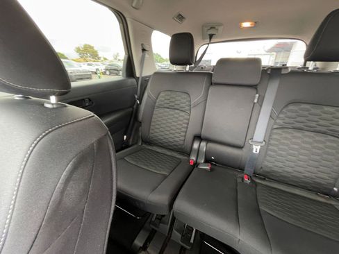 Used 2025 Nissan Pathfinder SV image 41