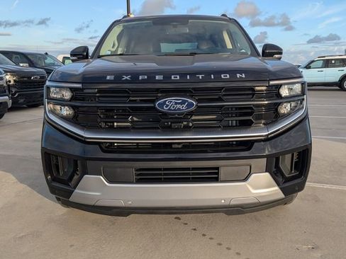 New 2025 Ford Expedition Platinum w/ Platinum Ultimate Package image 2