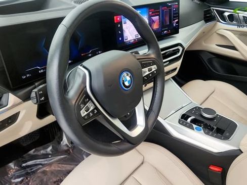 Used 2023 BMW i4 eDrive35 RWD image 46