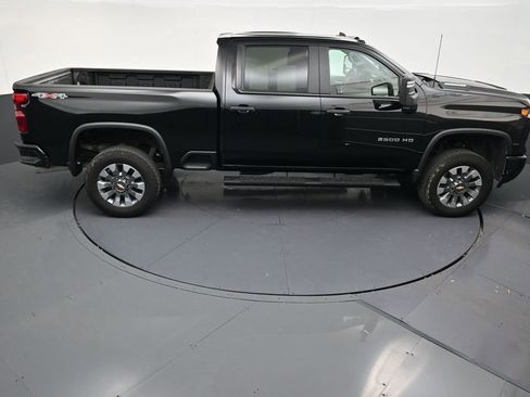Used 2025 Chevrolet Silverado 2500 Custom w/ Custom Value Package AWD/4WD image 17