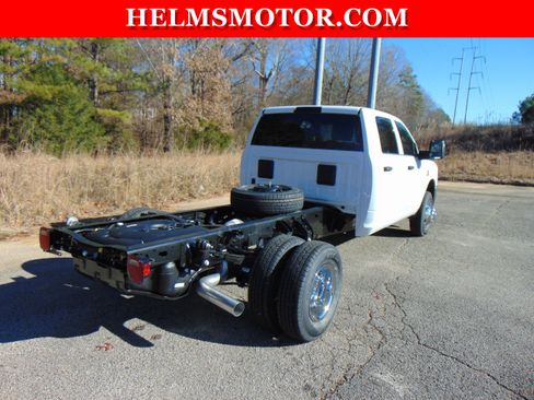 New 2026 RAM 3500 Tradesman AWD/4WD image 28