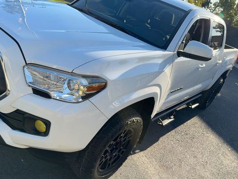 Used 2020 Toyota Tacoma SR5 image 11