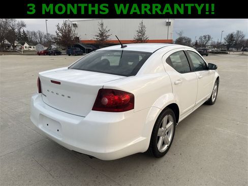 Used 2013 Dodge Avenger SE image 28
