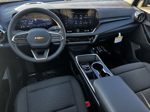 New 2026 Chevrolet Equinox LT image 8