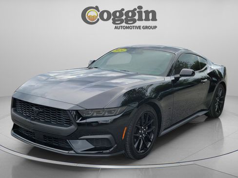 Used 2024 Ford Mustang Coupe RWD image 1