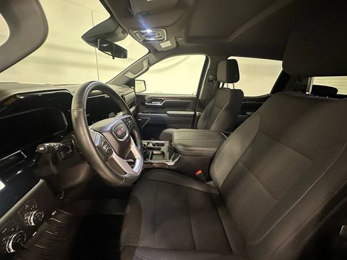 Used 2026 GMC Sierra 1500 Elevation w/ Preferred Package AWD/4WD image 3