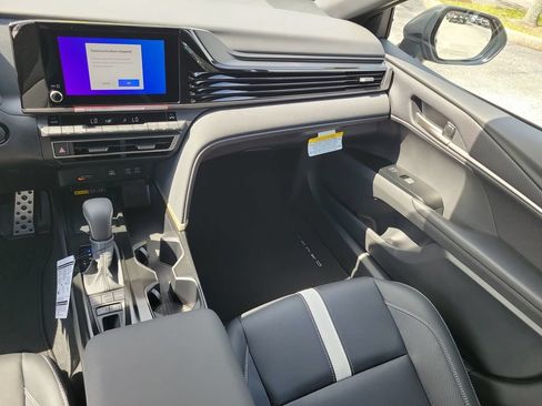 New 2026 Toyota Camry SE w/ Convenience Package FWD image 28