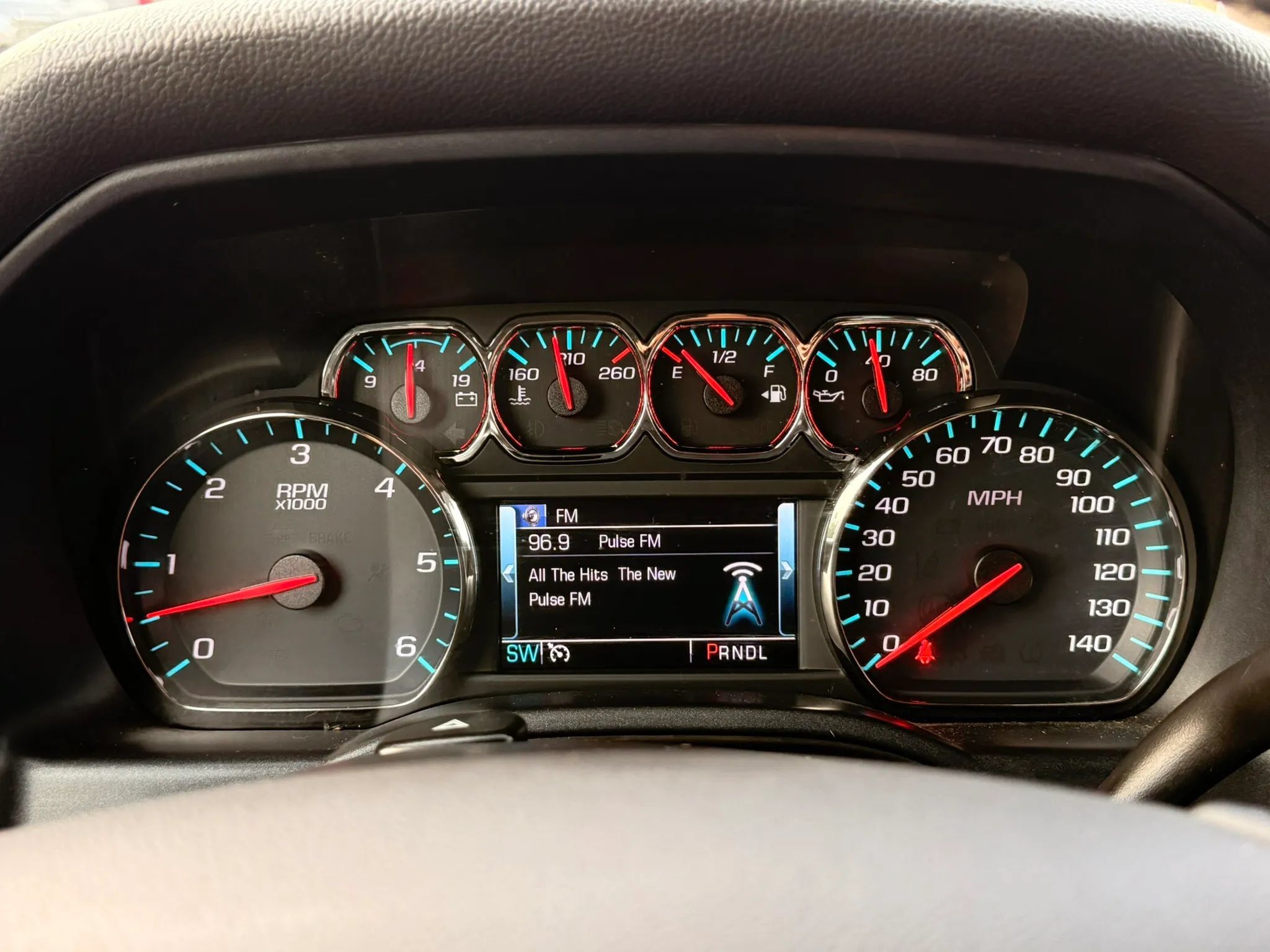 Used 2018 Chevrolet Silverado 1500 LT w/ All Star Edition AWD/4WD image 24