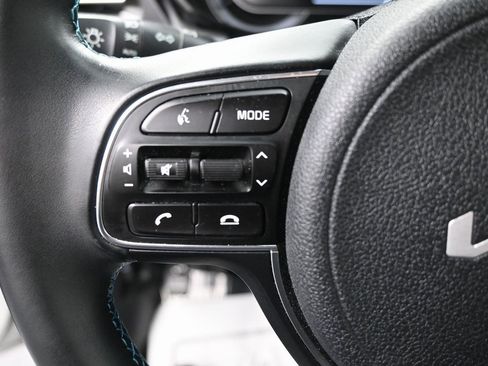 Used 2022 Kia Niro LXS image 20