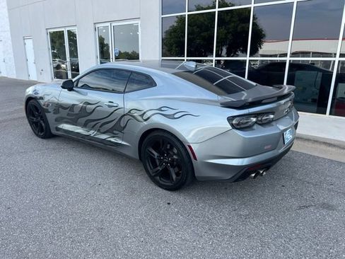 Used 2023 Chevrolet Camaro SS RWD image 2