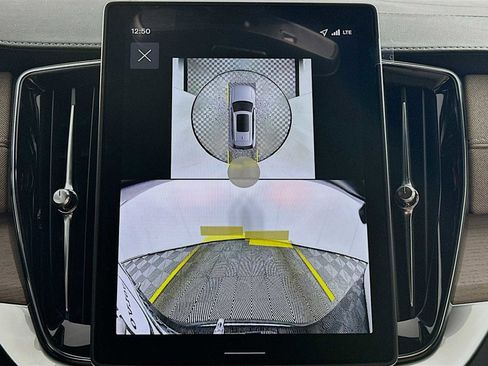 New 2026 Volvo XC90 B6 Plus w/ Protection Package image 14