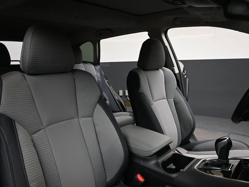 Certified 2025 Subaru Outback Premium image 13