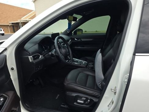 Used 2023 MAZDA CX-5 Signature AWD/4WD image 3