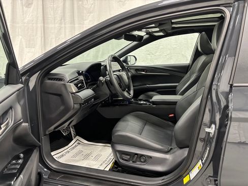 Used 2026 Toyota Camry XSE FWD image 10