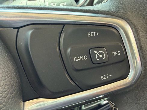 Used 2023 Jeep Wrangler Unlimited Sahara w/ Safety Group AWD/4WD image 29