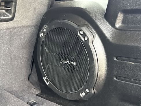 Used 2019 Jeep Wrangler Unlimited Sahara image 24