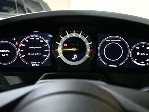 Used 2022 Porsche 911 GT3 image 25