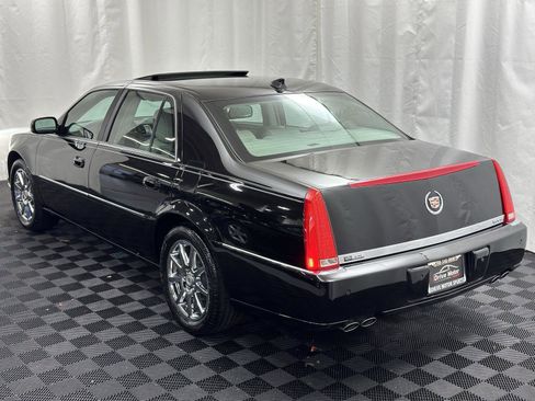 Used 2011 Cadillac DTS Premium image 5
