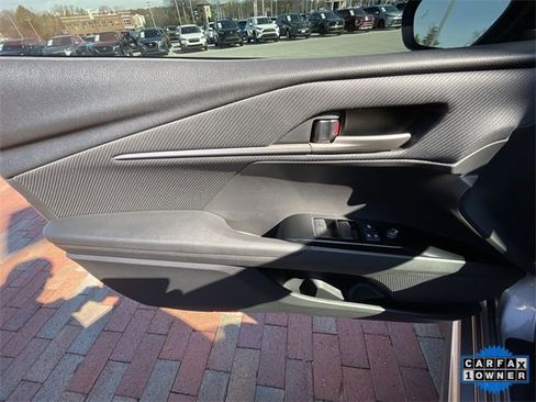 Used 2025 Toyota Camry SE image 10