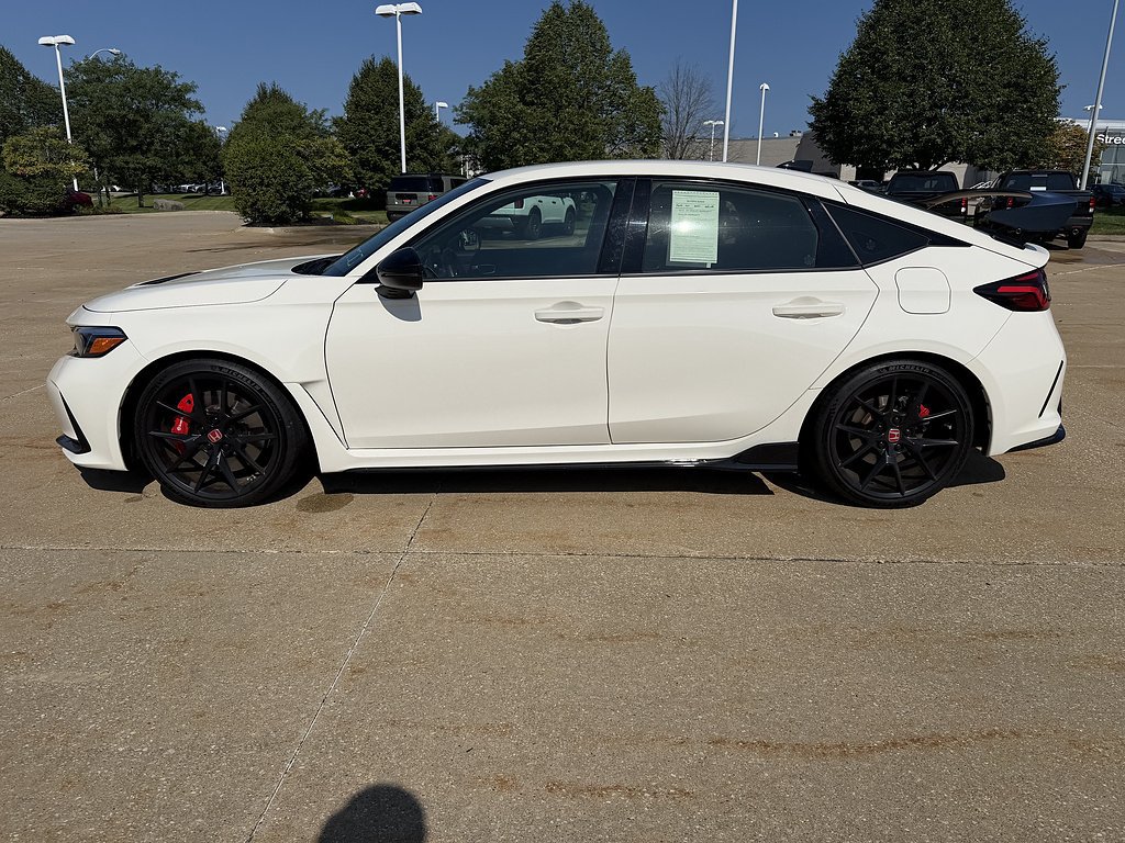 Certified 2024 Honda Civic Type R image 3