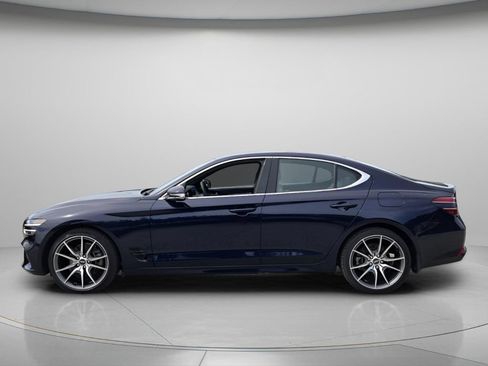 Used 2023 Genesis G70 2.0T RWD image 3