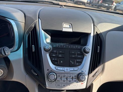 Used 2011 Chevrolet Equinox LS image 10