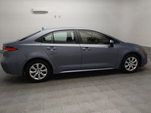 Used 2025 Toyota Corolla LE FWD image 10