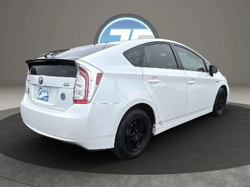 Used 2012 Toyota Prius Three image 7