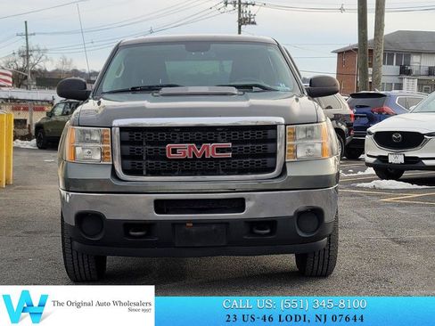 Used 2011 GMC Sierra 2500 W/T w/ Snow Plow Prep Package image 2