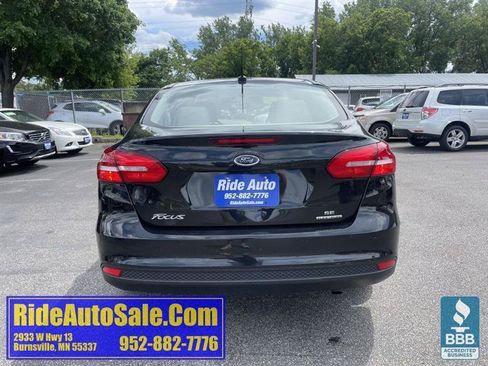 Used 2015 Ford Focus SE FWD image 6