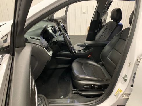 Used 2021 GMC Terrain SLT image 37