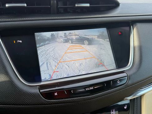 Used 2017 Cadillac XT5 Luxury image 23