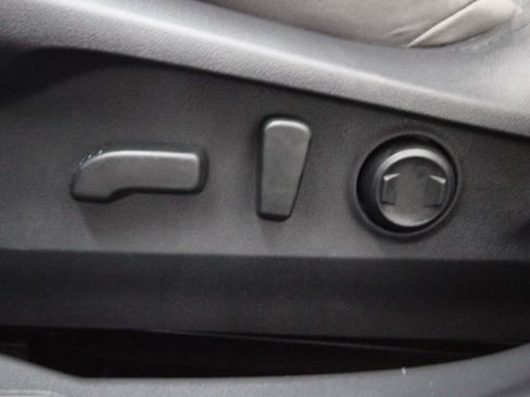 Used 2020 Subaru Legacy Premium image 13