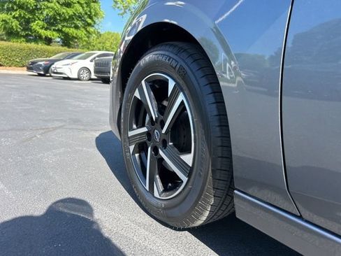 Used 2024 Nissan Sentra SV FWD image 11