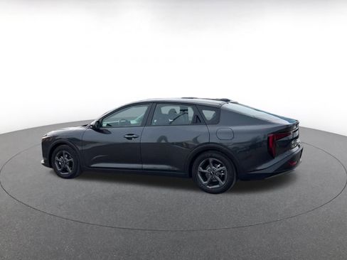 Used 2025 Kia K4 LXS image 10