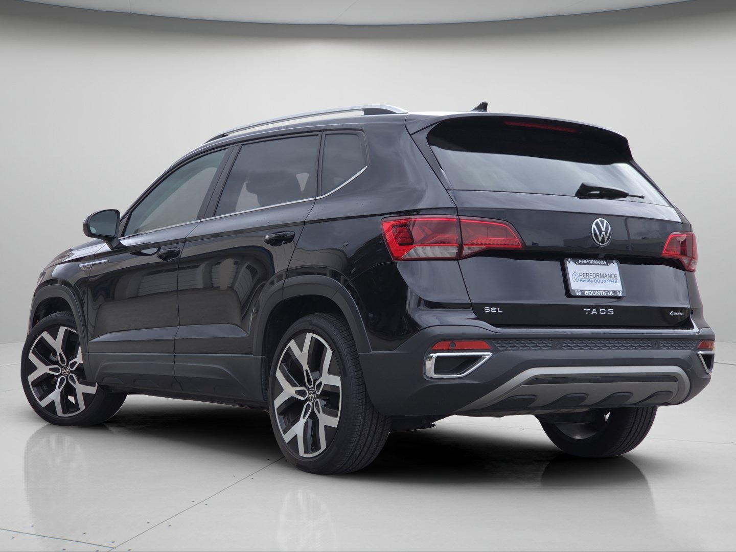 Used 2023 Volkswagen Taos SEL AWD/4WD image 23