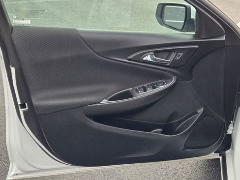 Used 2023 Chevrolet Malibu LT image 18