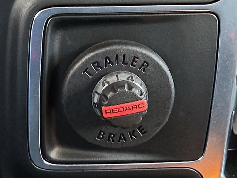 Used 2024 Jeep Gladiator Rubicon w/ Technology Group image 20