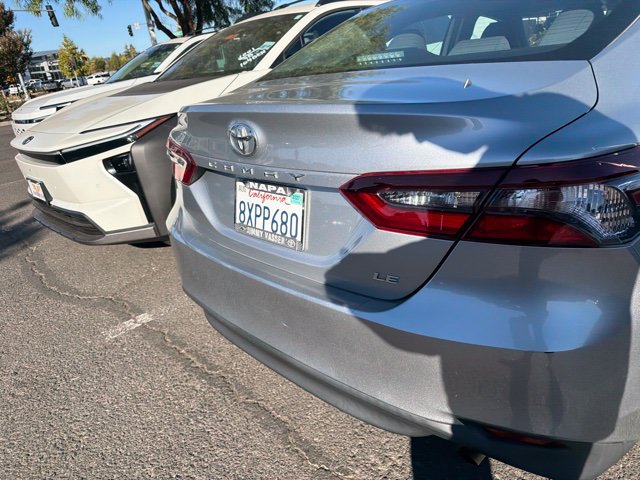 Used 2021 Toyota Camry LE FWD image 14