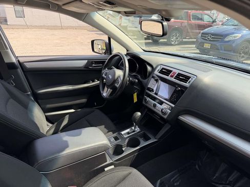 Used 2016 Subaru Outback 2.5i Premium image 11