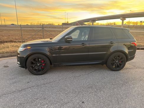 Used 2021 Land Rover Range Rover Sport HST image 2