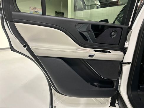 Used 2025 Lincoln Aviator Reserve w/ Illumination Package image 20