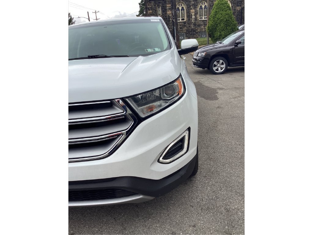 Used 2017 Ford Edge SEL w/ Equipment Group 201A AWD/4WD image 29