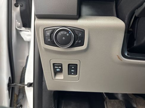 Used 2015 Ford F150 XLT w/ Equipment Group 302A Luxury image 10